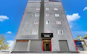 Super Townhouse Tirupati